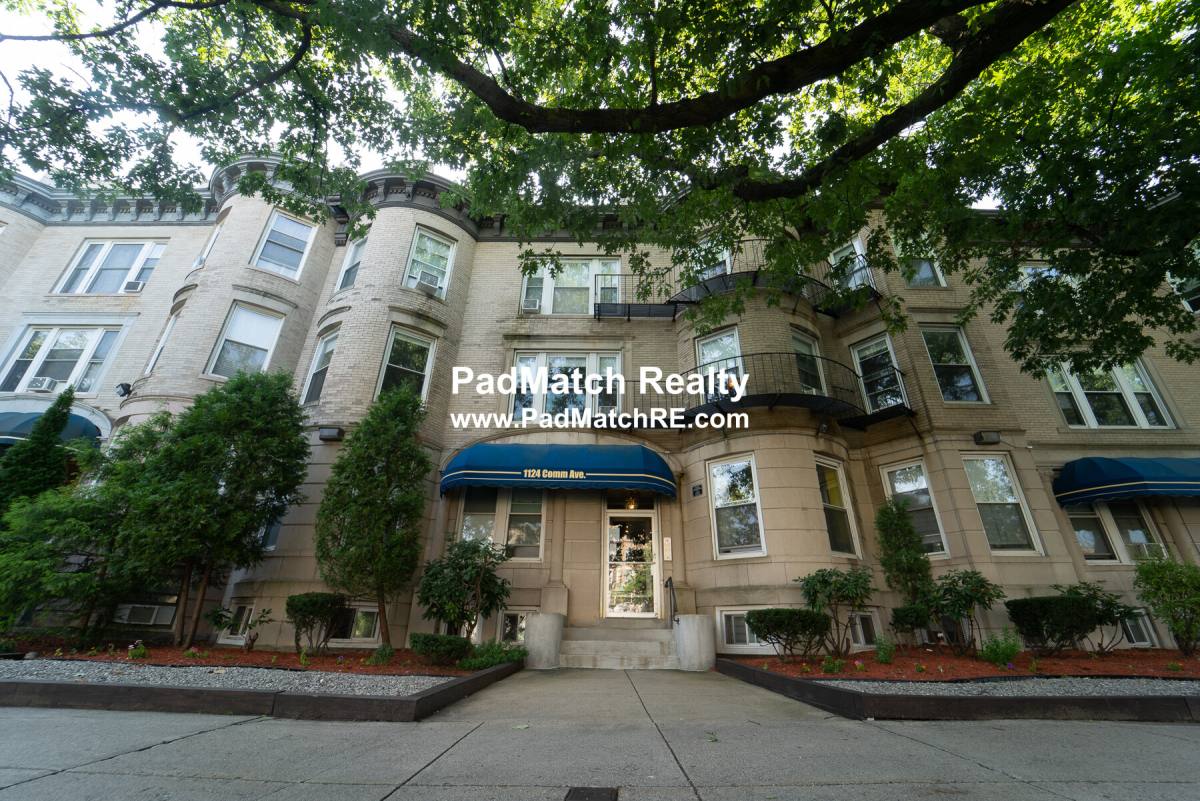 Apartment for rent at 1124 Commonwealth Ave #3A, Allston, MA 02134