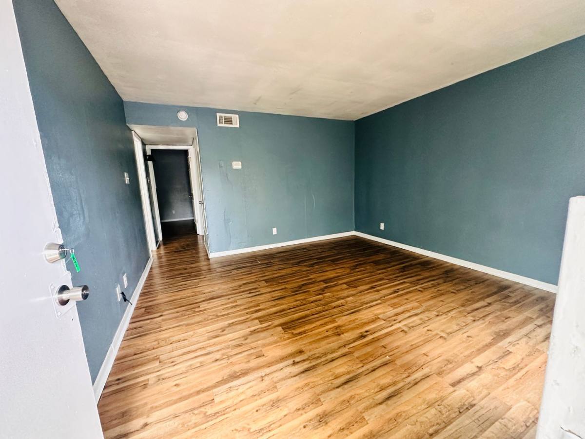 Apartment for rent at 407 W Ave E, Killeen, TX 76541