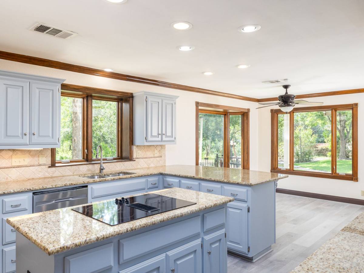 House for rent at 9900 Winding Oak Circle, Austin, TX 78750