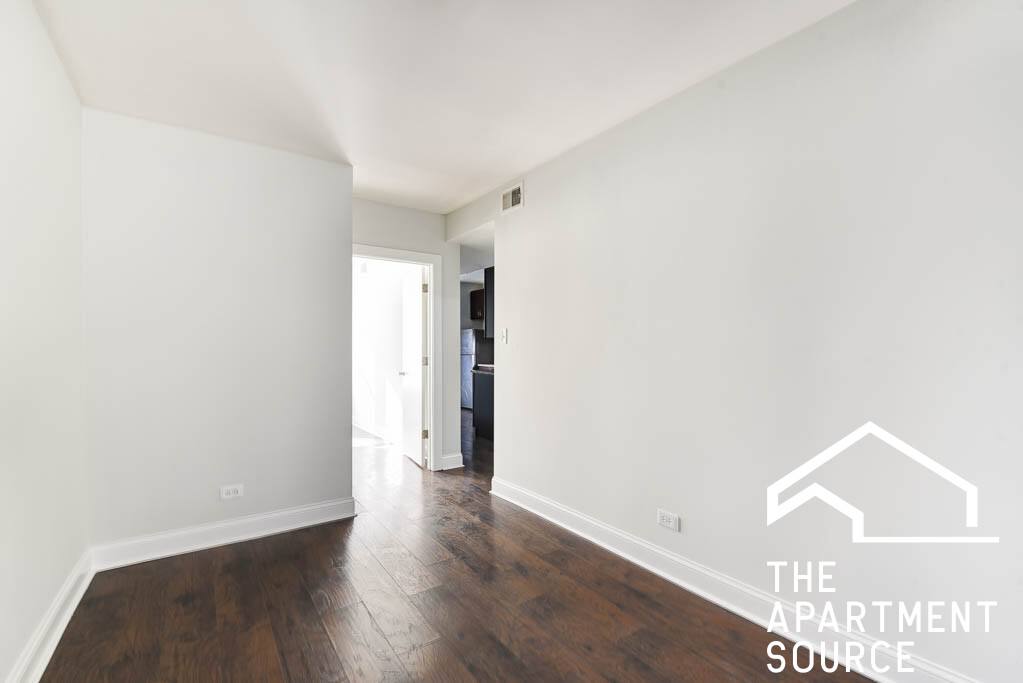 Apartment for rent at 4876 W Armitage Ave #1R, Chicago, IL 60639
