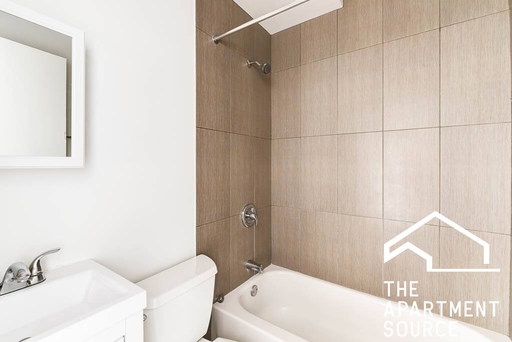Apartment for rent at 4876 W Armitage Ave #1R, Chicago, IL 60639