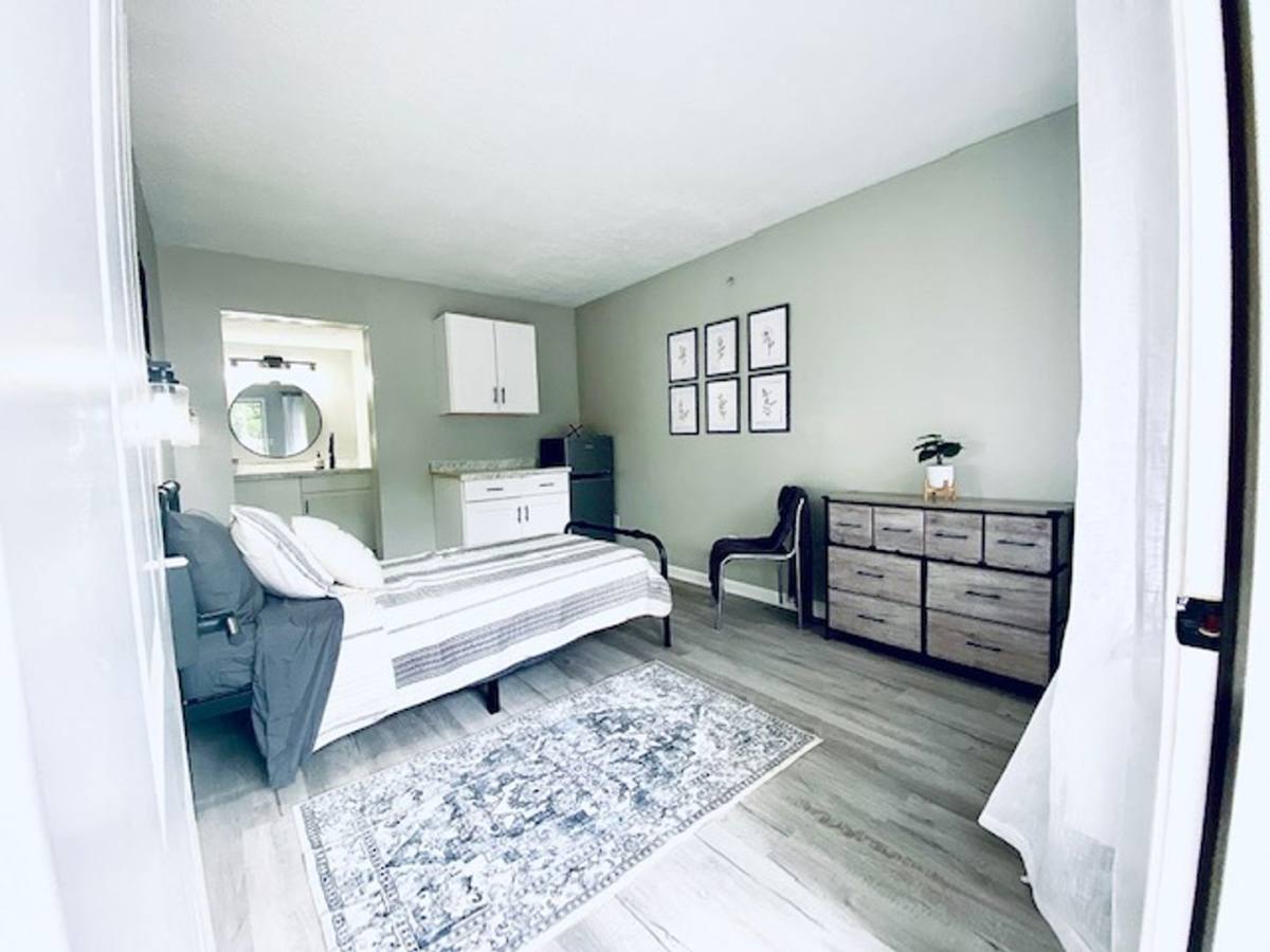 Apartment for rent at 1607 Bigley Ave, Charleston, WV 25302