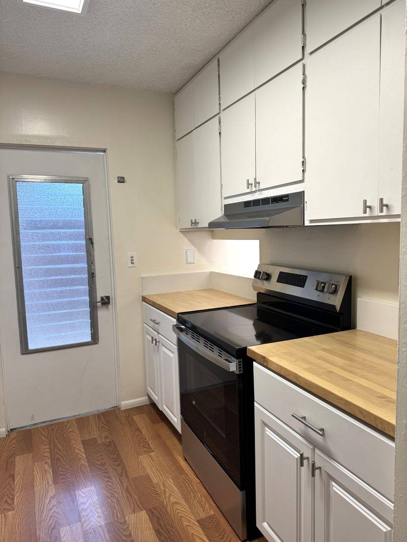 Townhouse for rent at 214 Koko Isle Circle, Honolulu, HI 96825