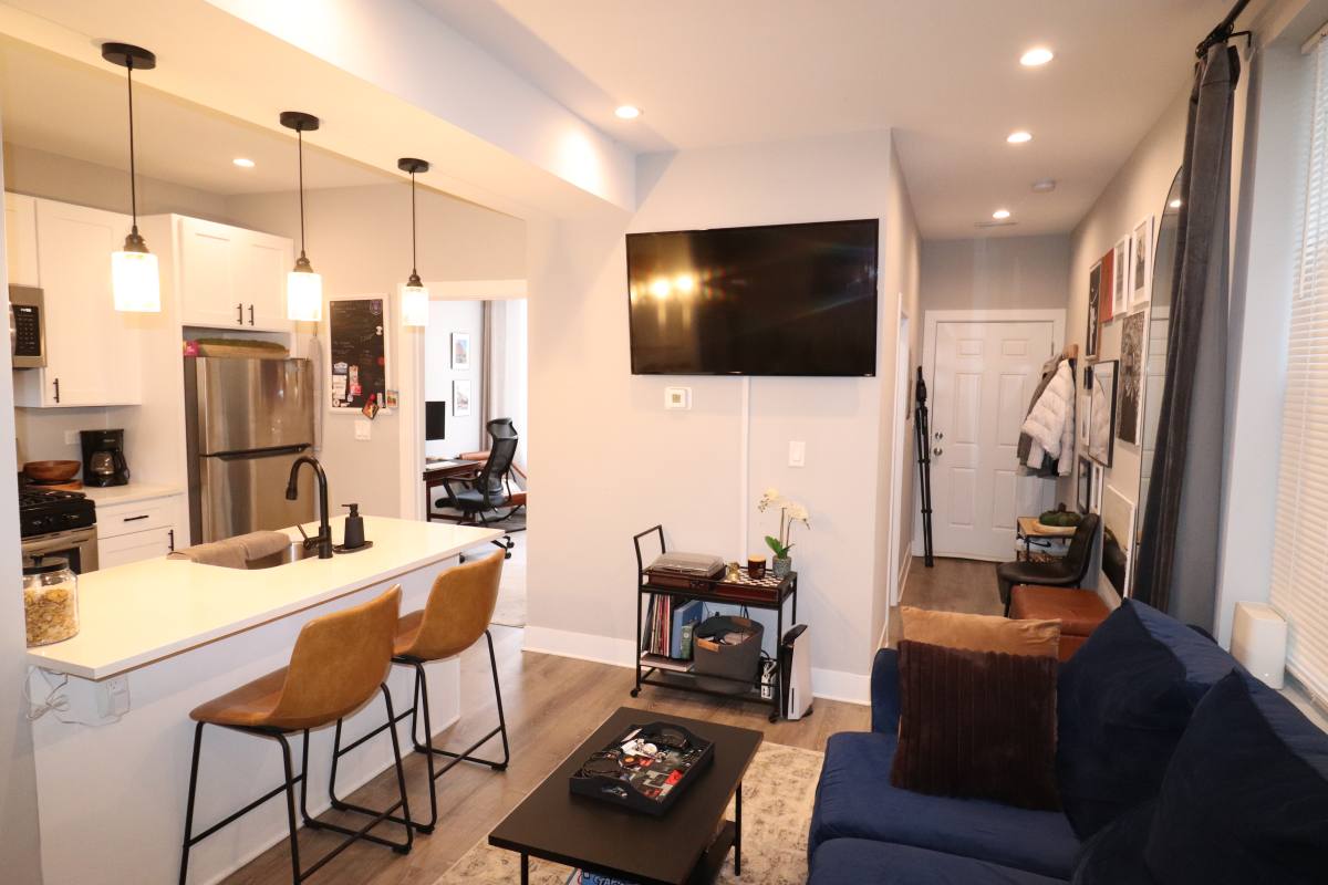 Apartment for rent at 1345 Bosworth Ave #3R, Chicago, IL 60642