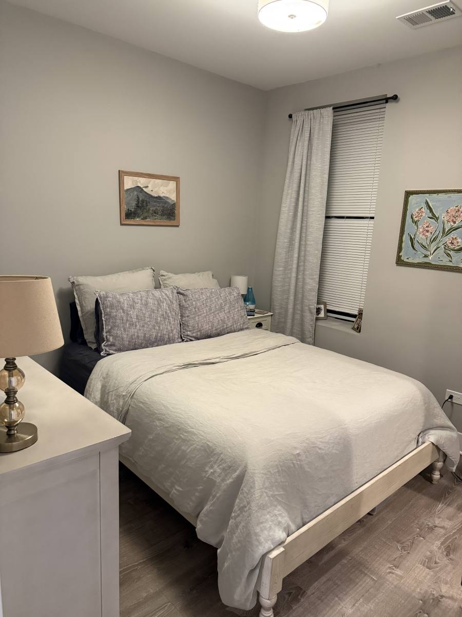 Apartment for rent at 1345 N Bosworth Ave #1F, Chicago, IL 60642