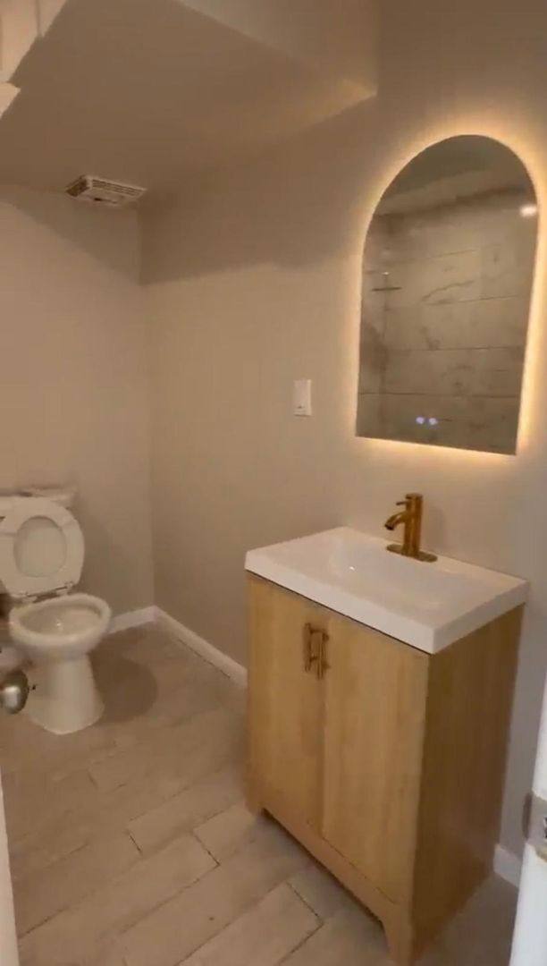 Apartment for rent at 351 15th Ave, Newark, NJ 07103