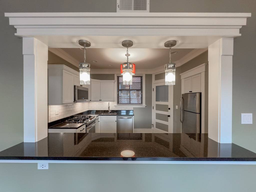 Apartment for rent at 1938 Berenice #9Q, Chicago, IL 60613