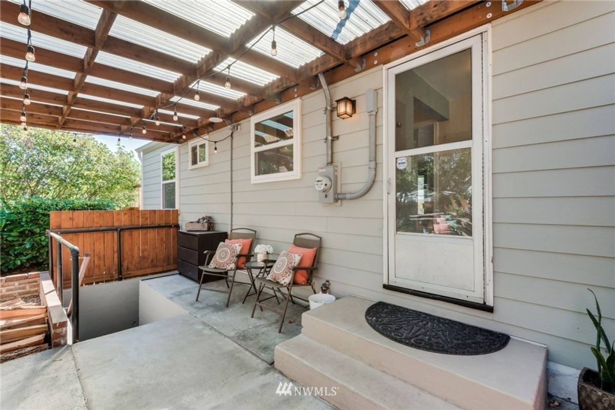 House for rent at 7734 31st Ave SW, Seattle, WA 98126