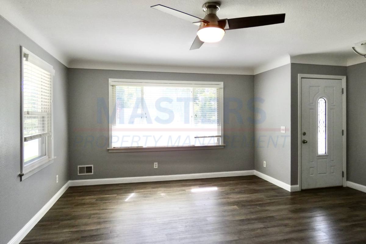 House for rent at 827 Wall St, Maumee, OH 43537