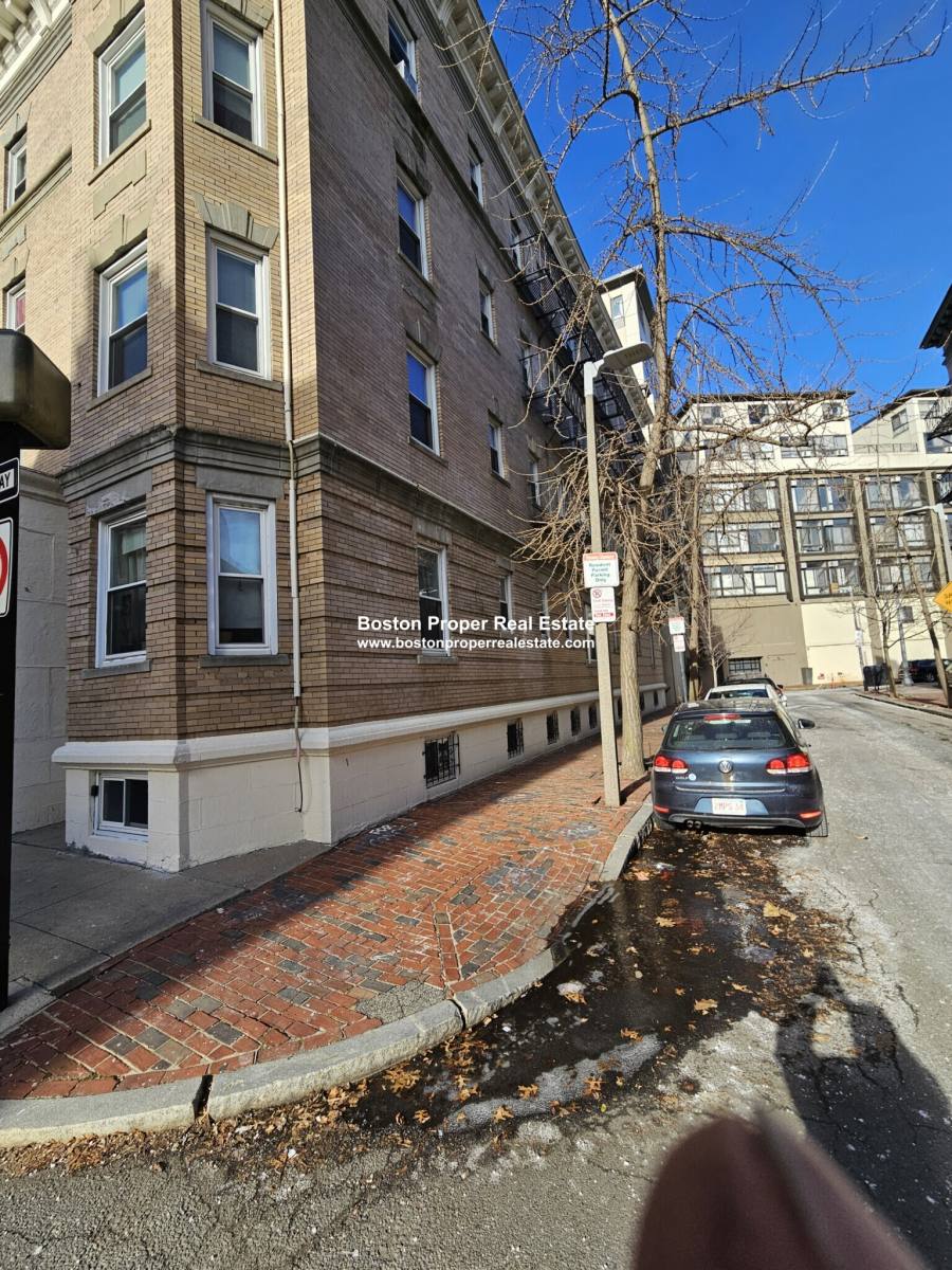 Apartment for rent at 111 Norway St #203, Boston, MA 02115