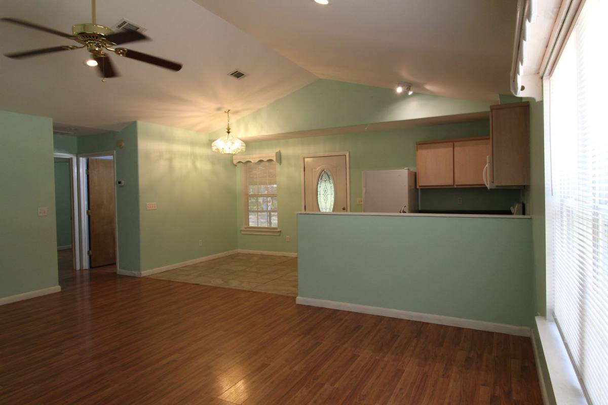 House for rent at 99 Carter Rd, Crawfordville, FL 32327