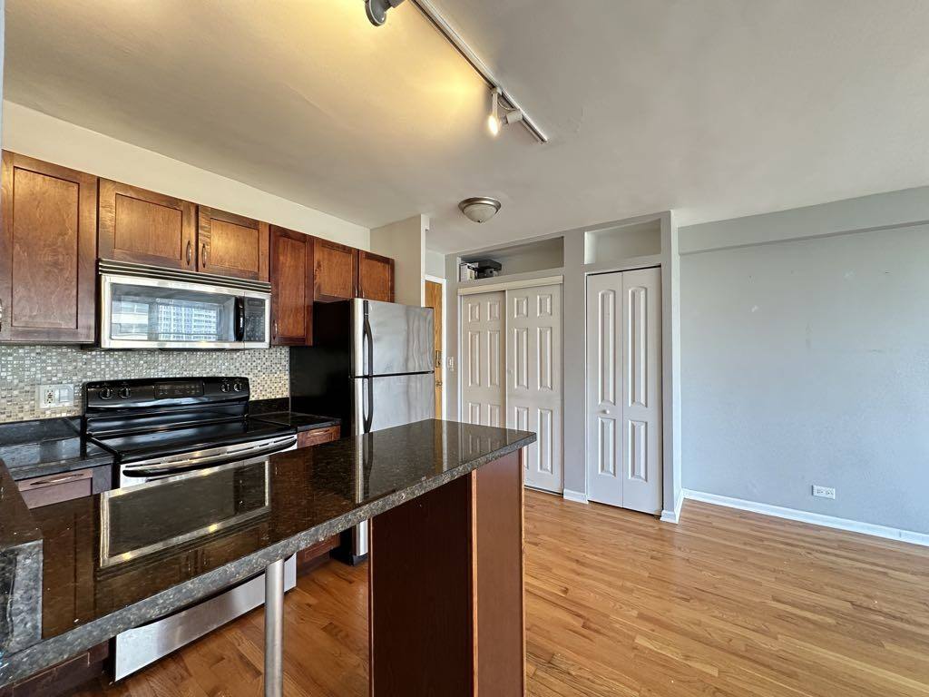 Apartment for rent at 4178 Marine Dr #P1101, Chicago, IL 60613