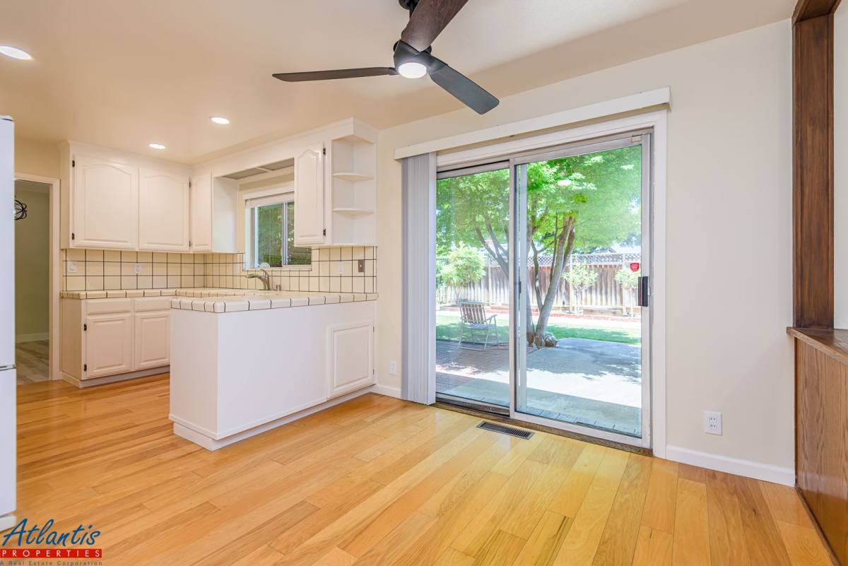 House for rent at 2566 Fairglen Dr, San Jose, CA 95125
