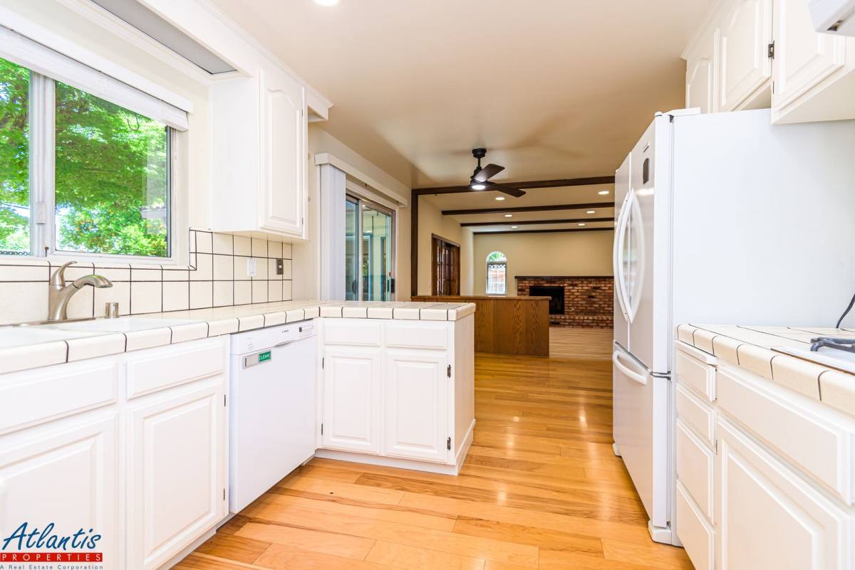 House for rent at 2566 Fairglen Dr, San Jose, CA 95125