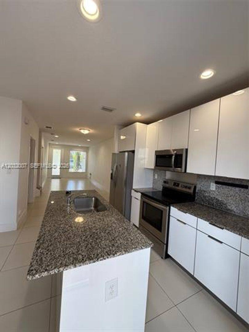 Townhouse for rent at 14181 SW 126th Path, Miami, FL 33186