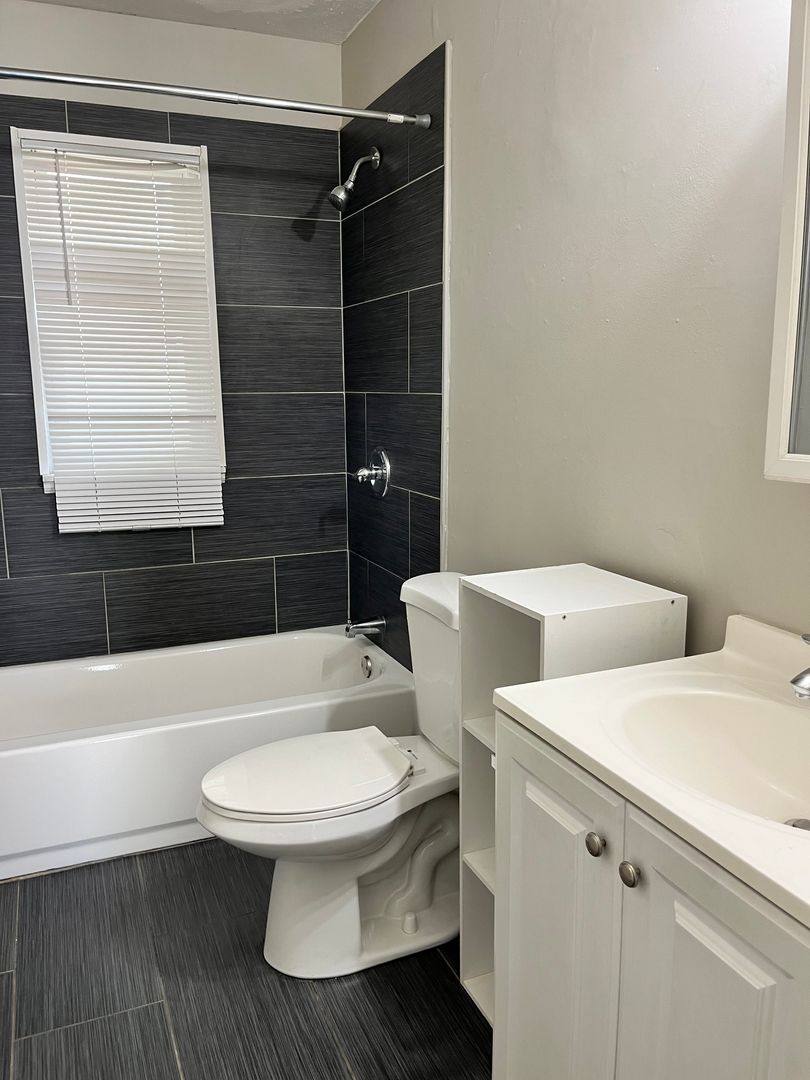 Apartment for rent at 1614 17th Ave N, Nashville, TN 37208