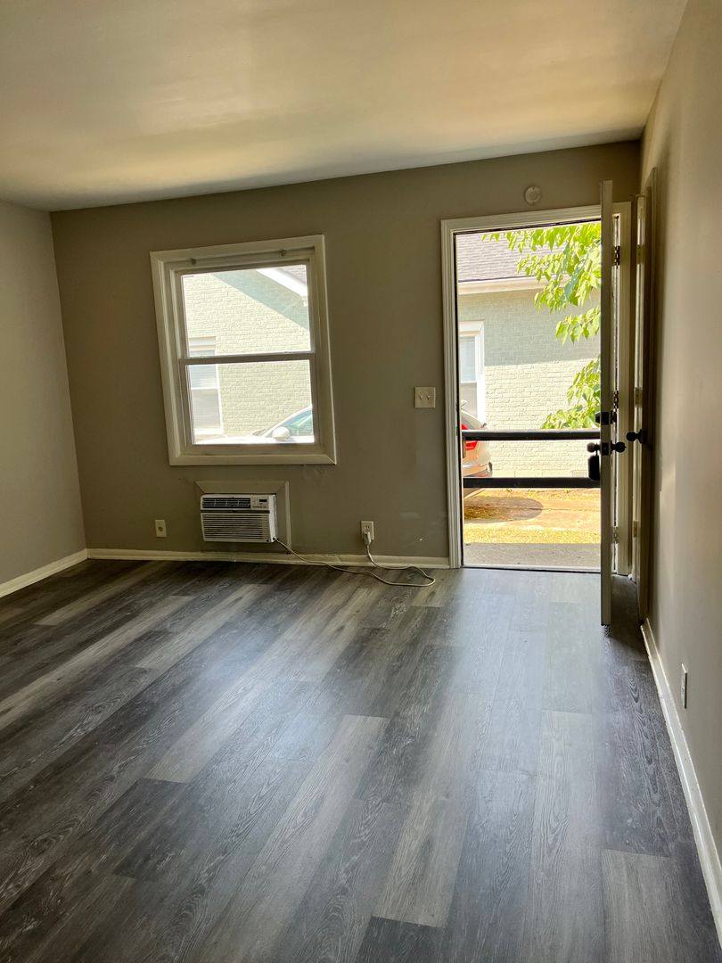 Apartment for rent at 1614 17th Ave N, Nashville, TN 37208