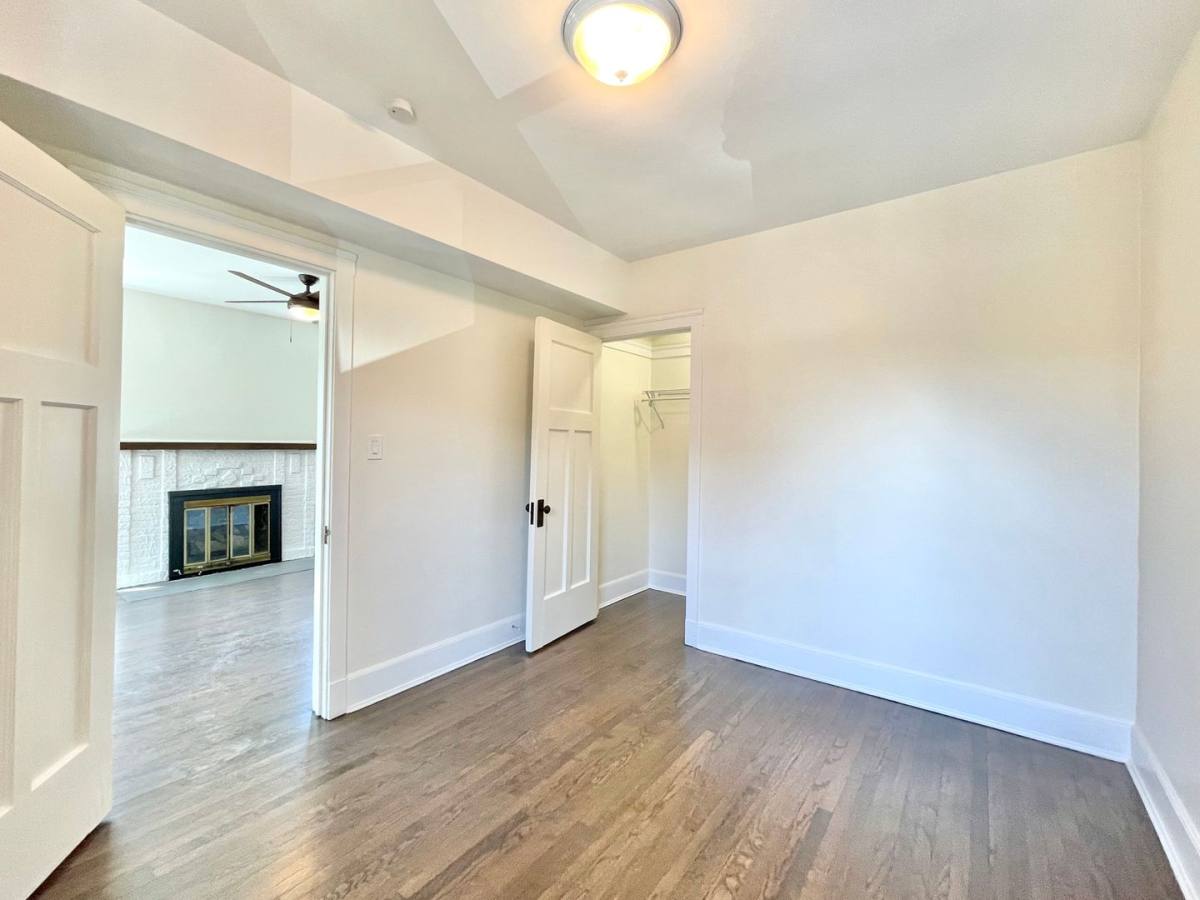 Apartment for rent at 1414 W Argyle #2, Chicago, IL 60640