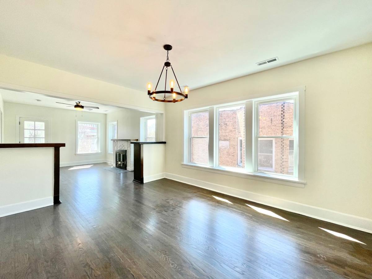 Apartment for rent at 1414 W Argyle #2, Chicago, IL 60640