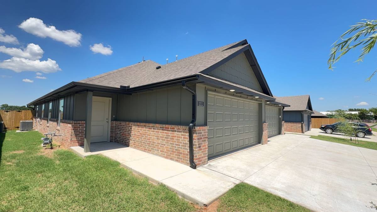 House for rent at 1211NW 113th St, Oklahoma City, OK 73114