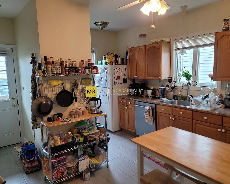 House for rent at 125 Hillsdale Rd #1, Somerville, MA 02144