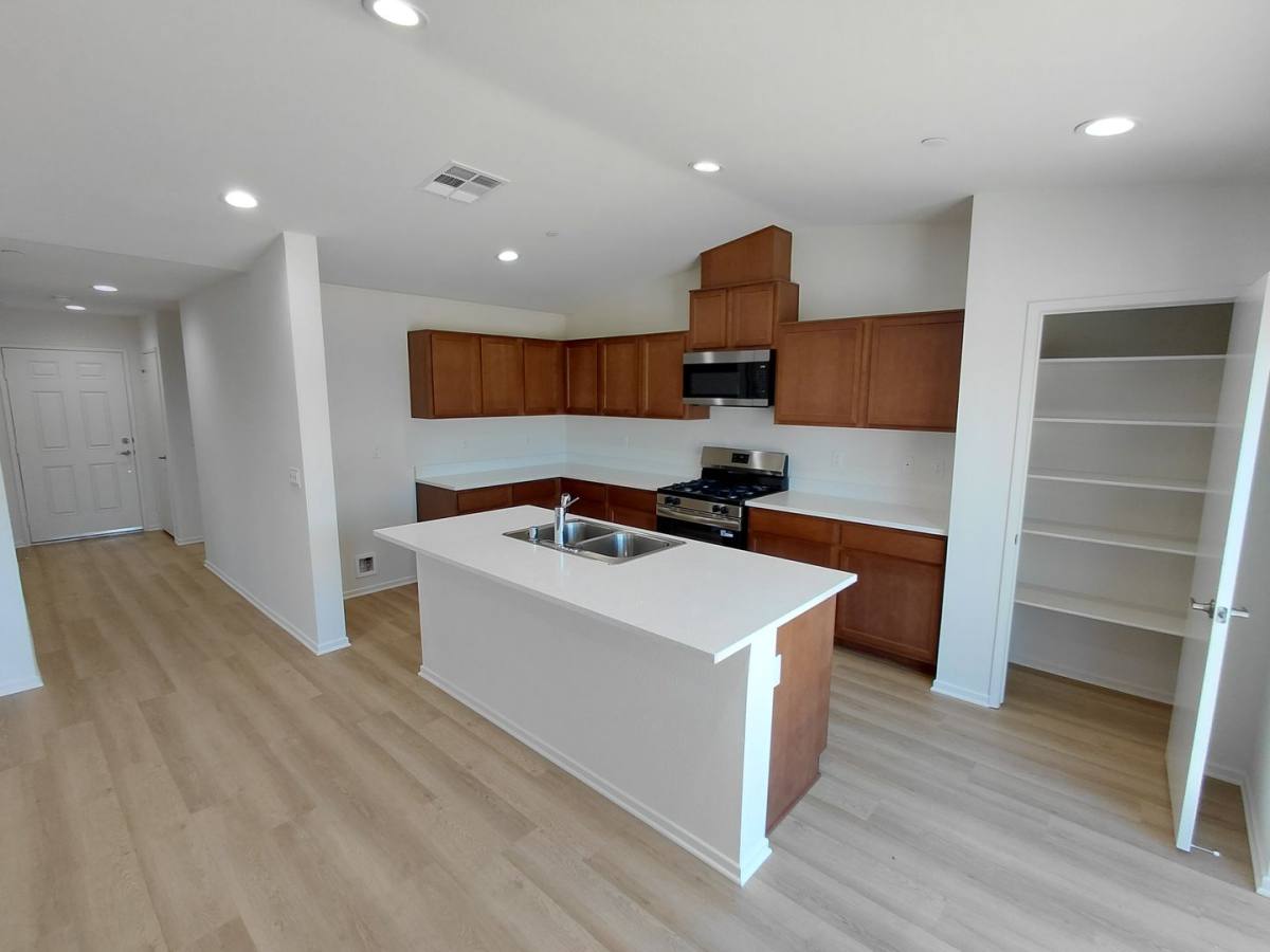 Apartment for rent at 475 Palomino Court, Imperial, CA 92251