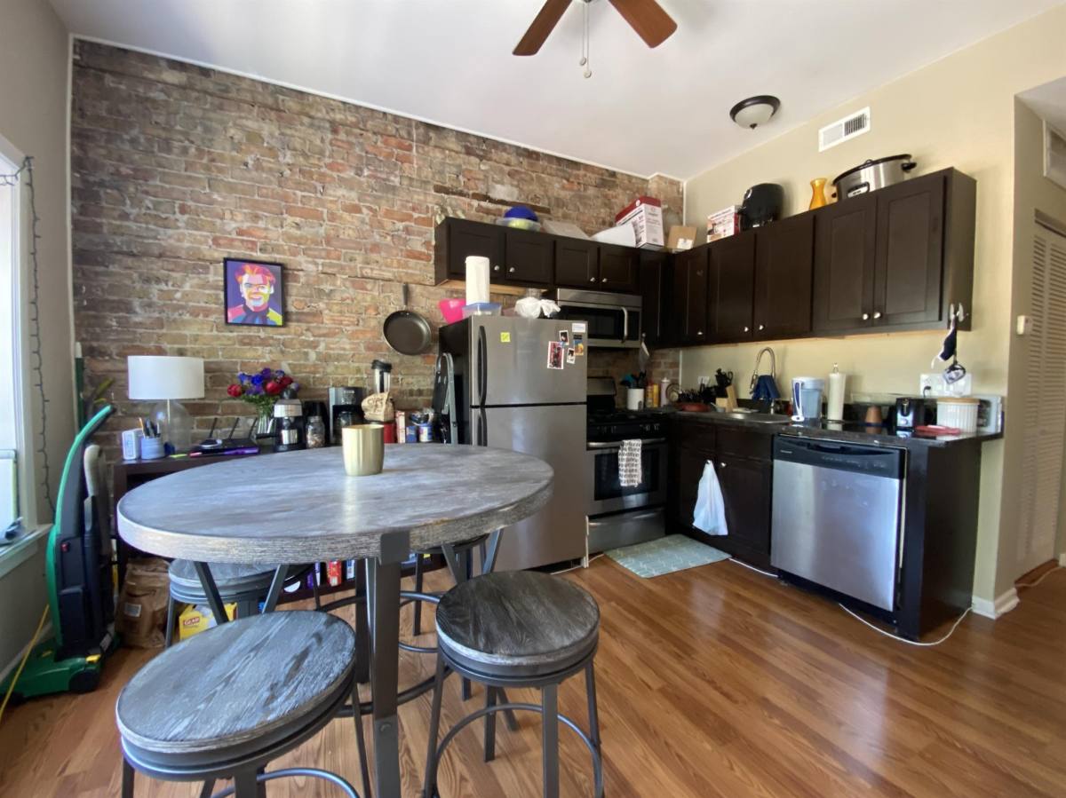 Apartment for rent at 1326 N Cleaver St #2F, Chicago, IL 60642