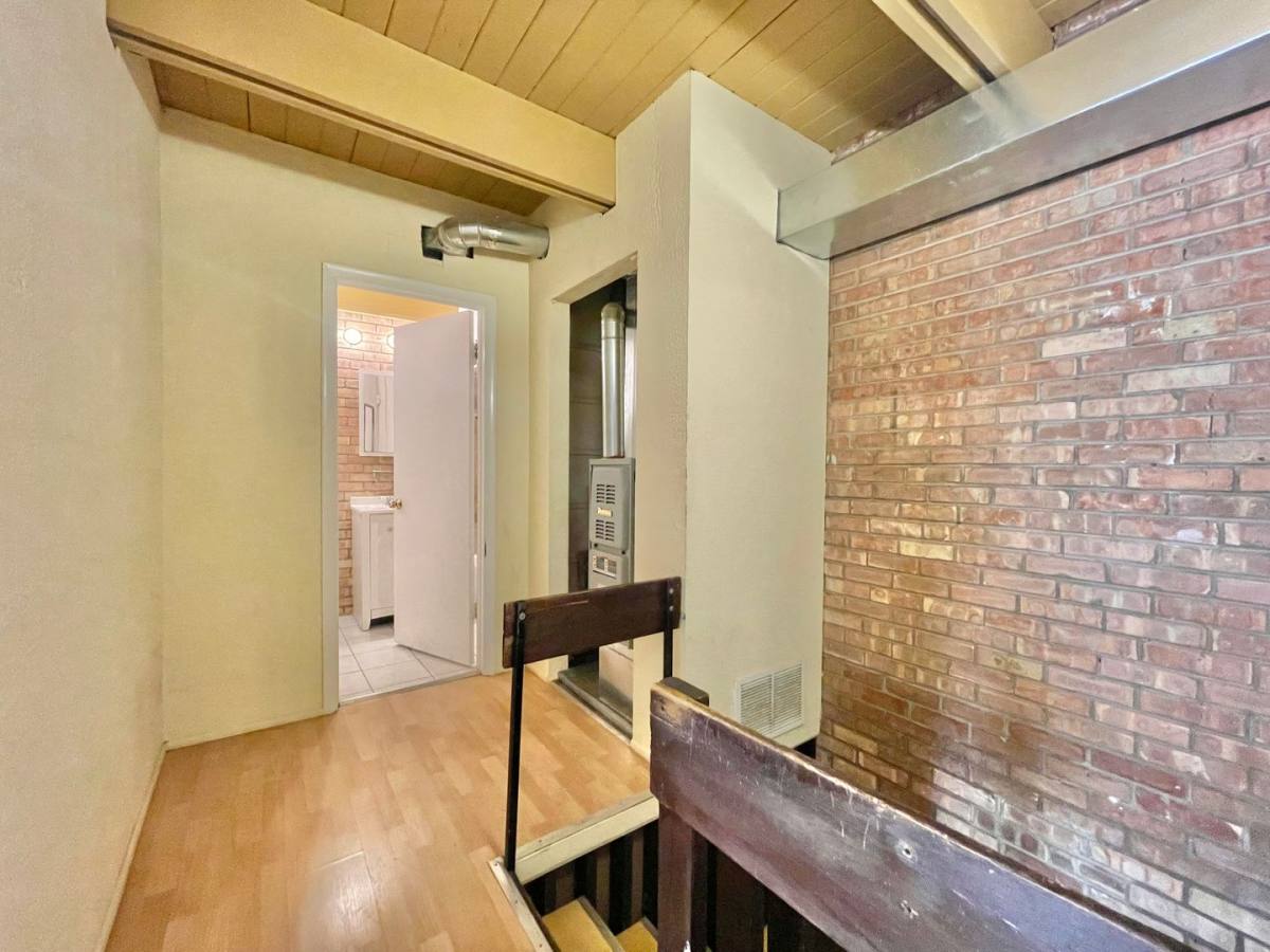 Townhouse for rent at 806 S Loomis St #B, Chicago, IL 60607