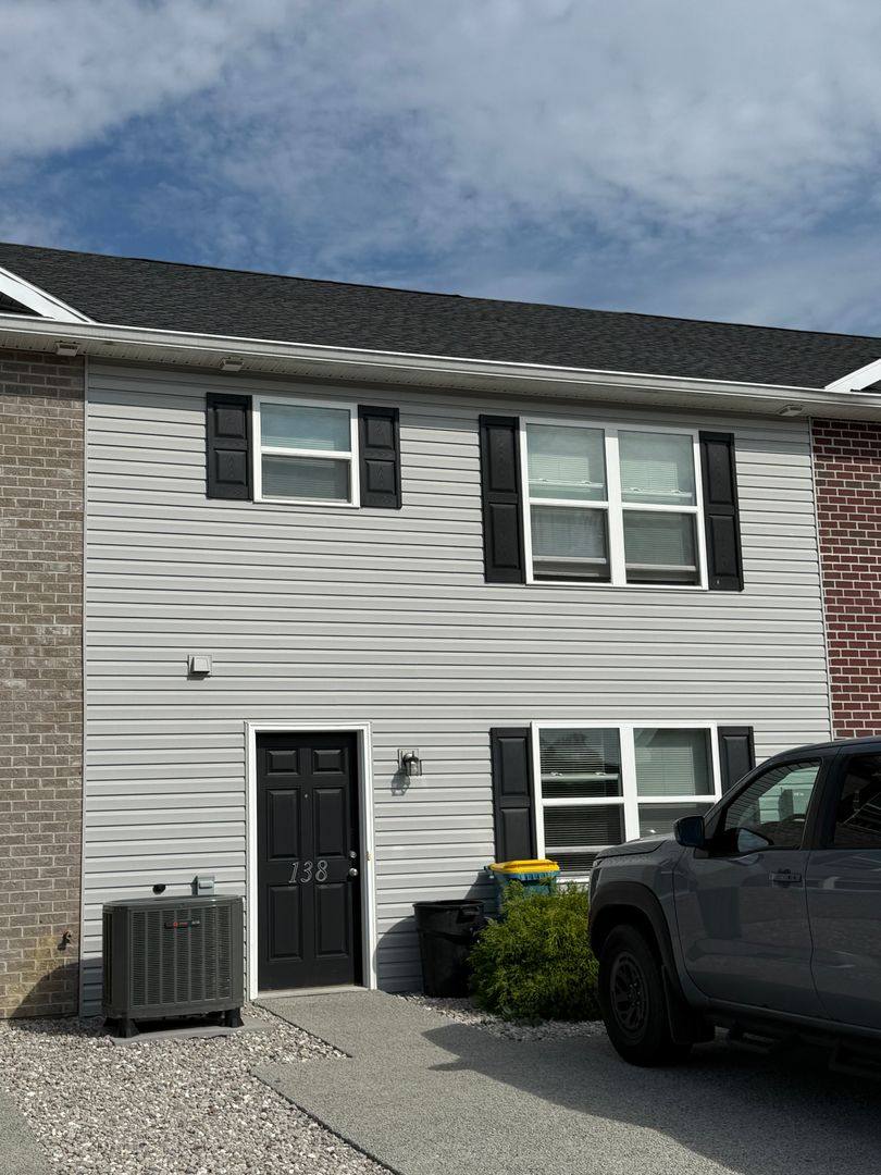 Townhouse for rent at 138 Delano Dr, Chambersburg, PA 17201