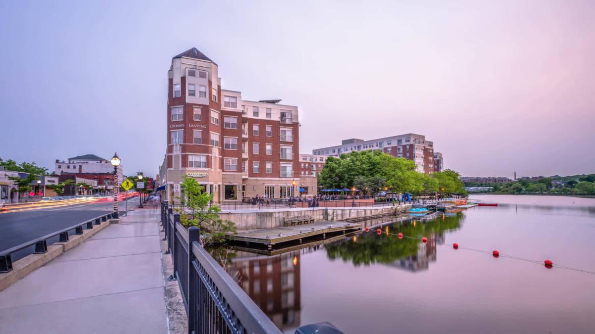 Apartment for rent at 25 Crescent St #513, Waltham, MA 02453