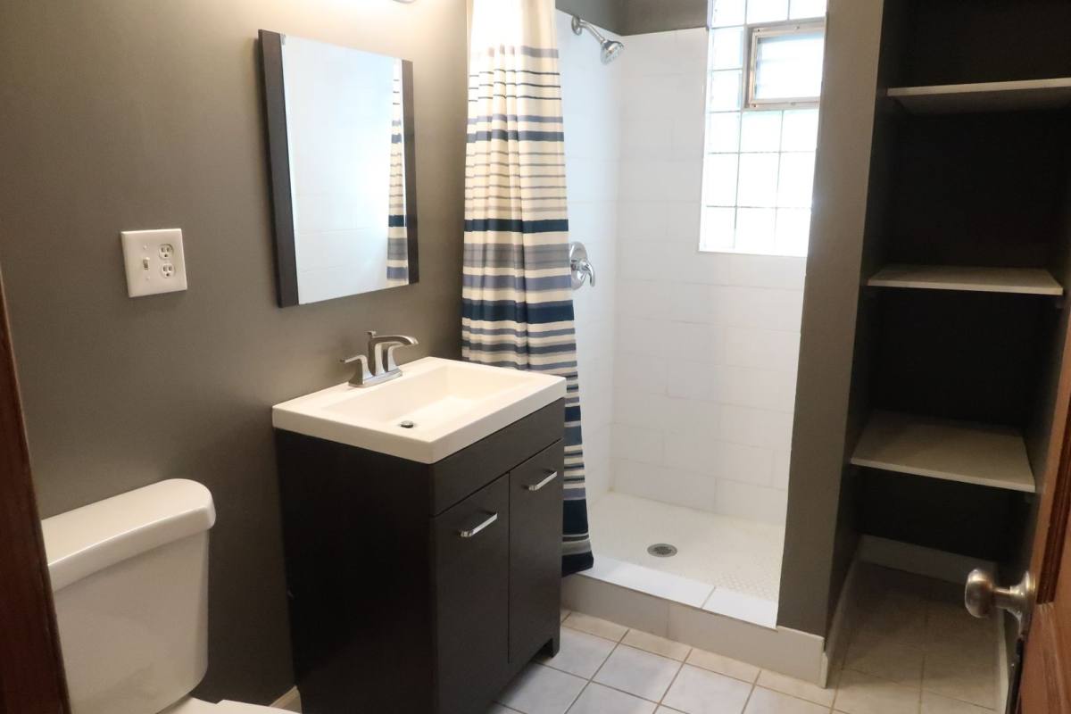 Apartment for rent at 2747 W Armitage #2F, Chicago, IL 60647