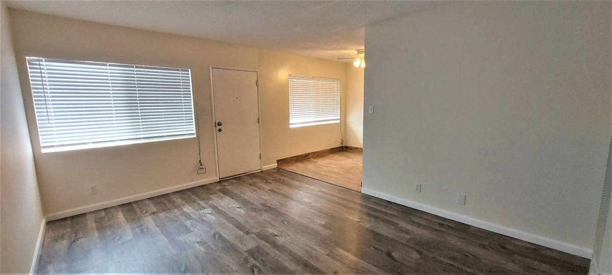 Apartment for rent at 12704 Cedar Ave, Hawthorne, CA 90250