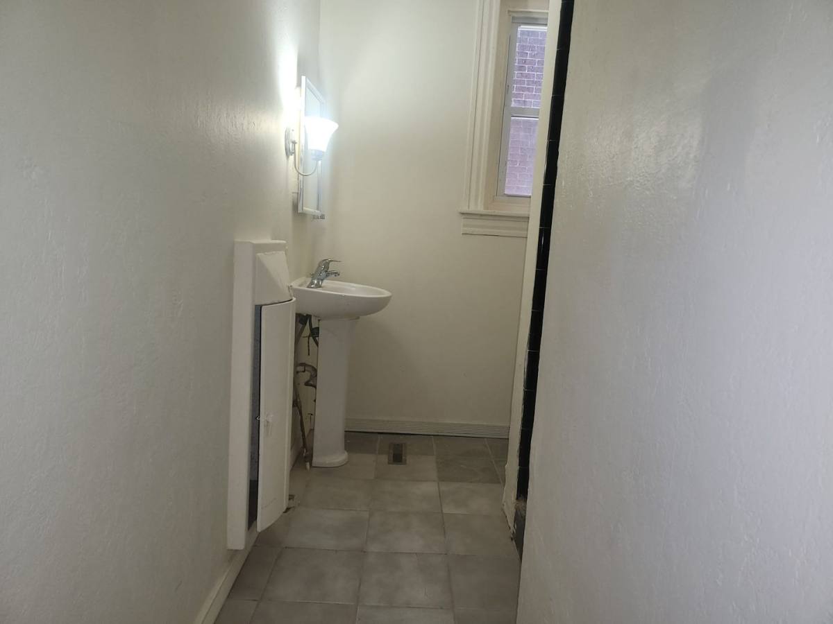 Apartment for rent at 1639 W Turner St, Allentown, PA 18104