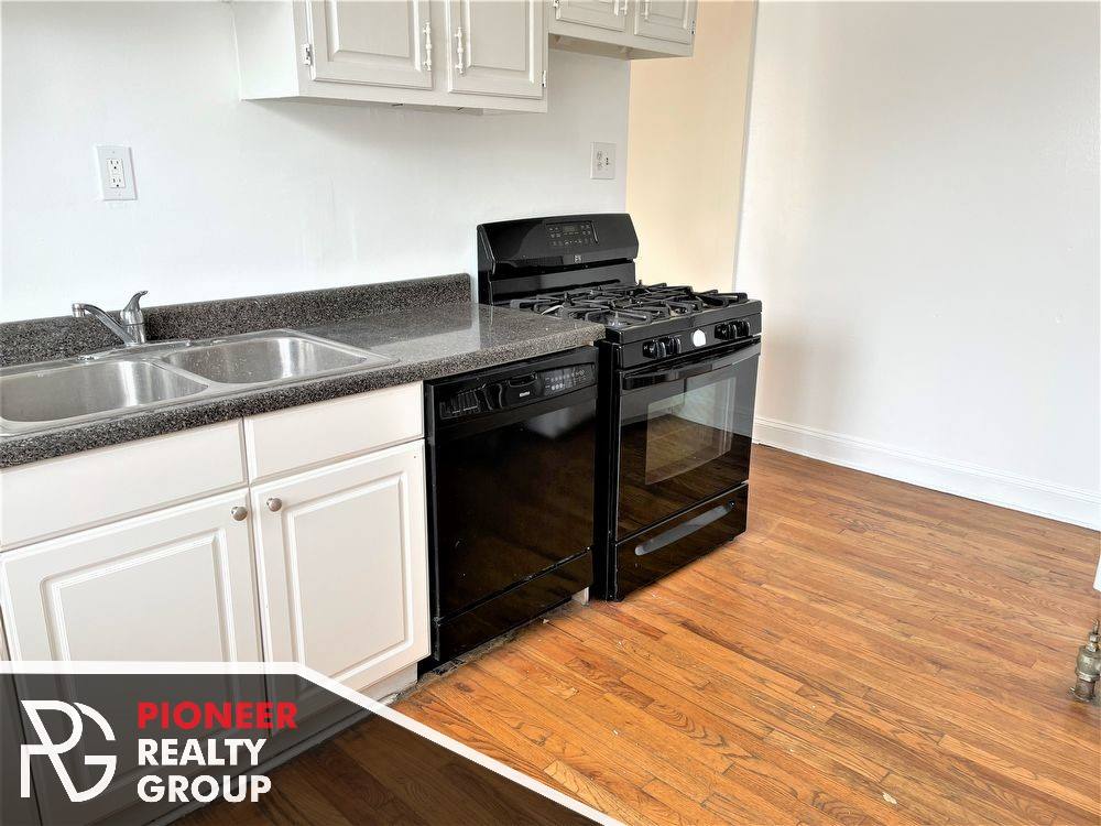 Apartment for rent at 4409 N Kenneth Ave #1A, Chicago, IL 60630