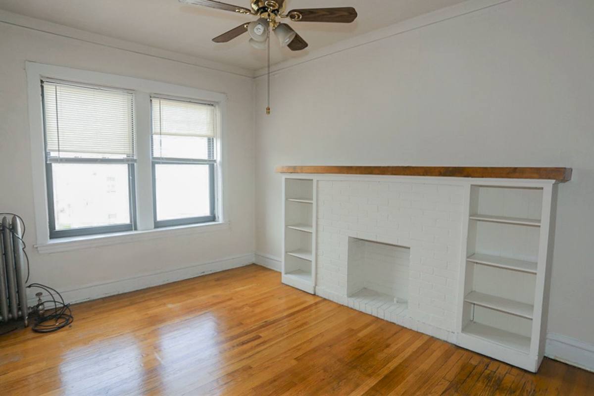 Apartment for rent at 2612 W Gunnison #2R, Chicago, IL 60657