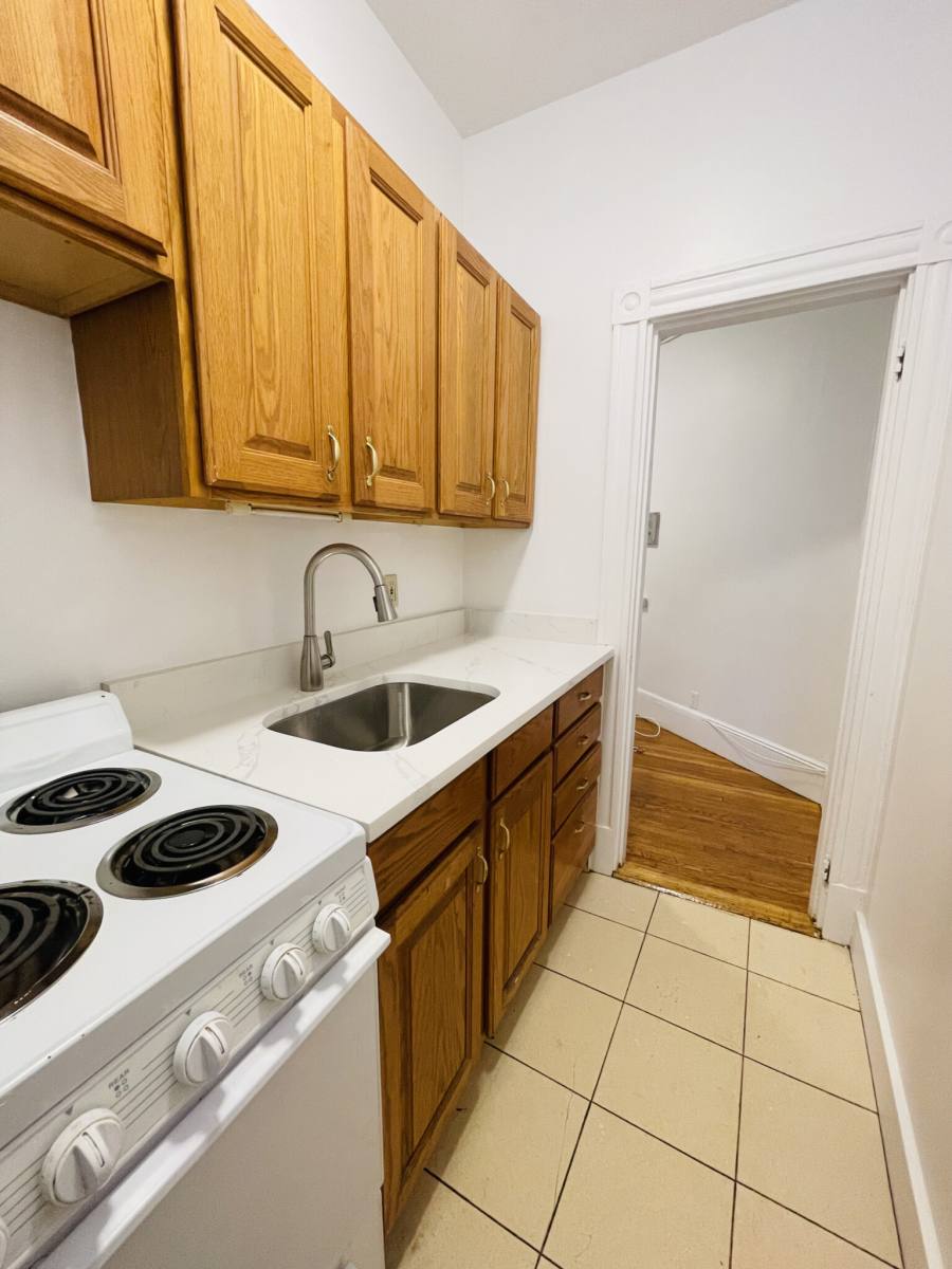Apartment for rent at 11 Tetlow St #46, Boston, MA 02115