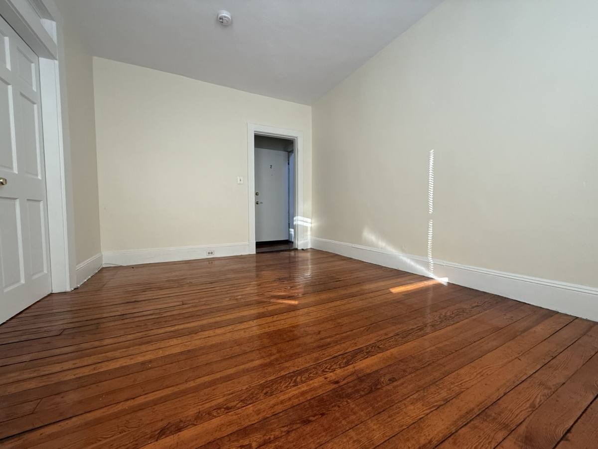 Apartment for rent at 27 Forest St #2, Cambridge, MA 02140