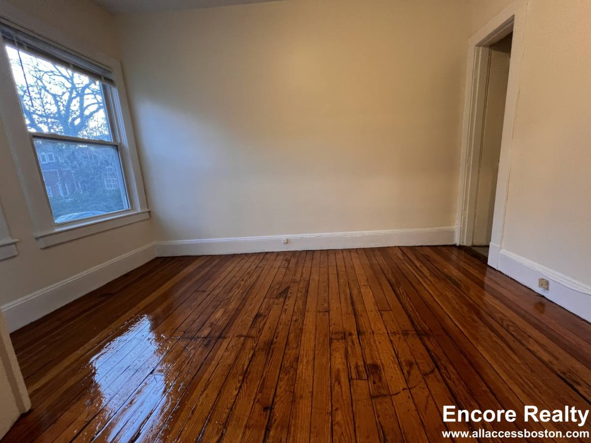Apartment for rent at 27 Forest St #2, Cambridge, MA 02140
