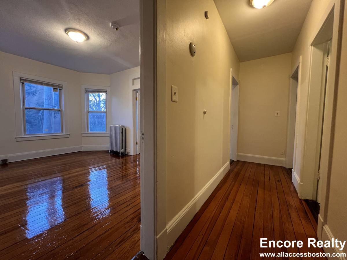 Apartment for rent at 27 Forest St #2, Cambridge, MA 02140