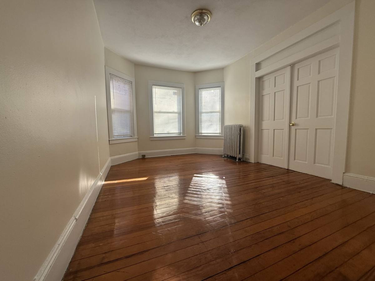 Apartment for rent at 27 Forest St #2, Cambridge, MA 02140