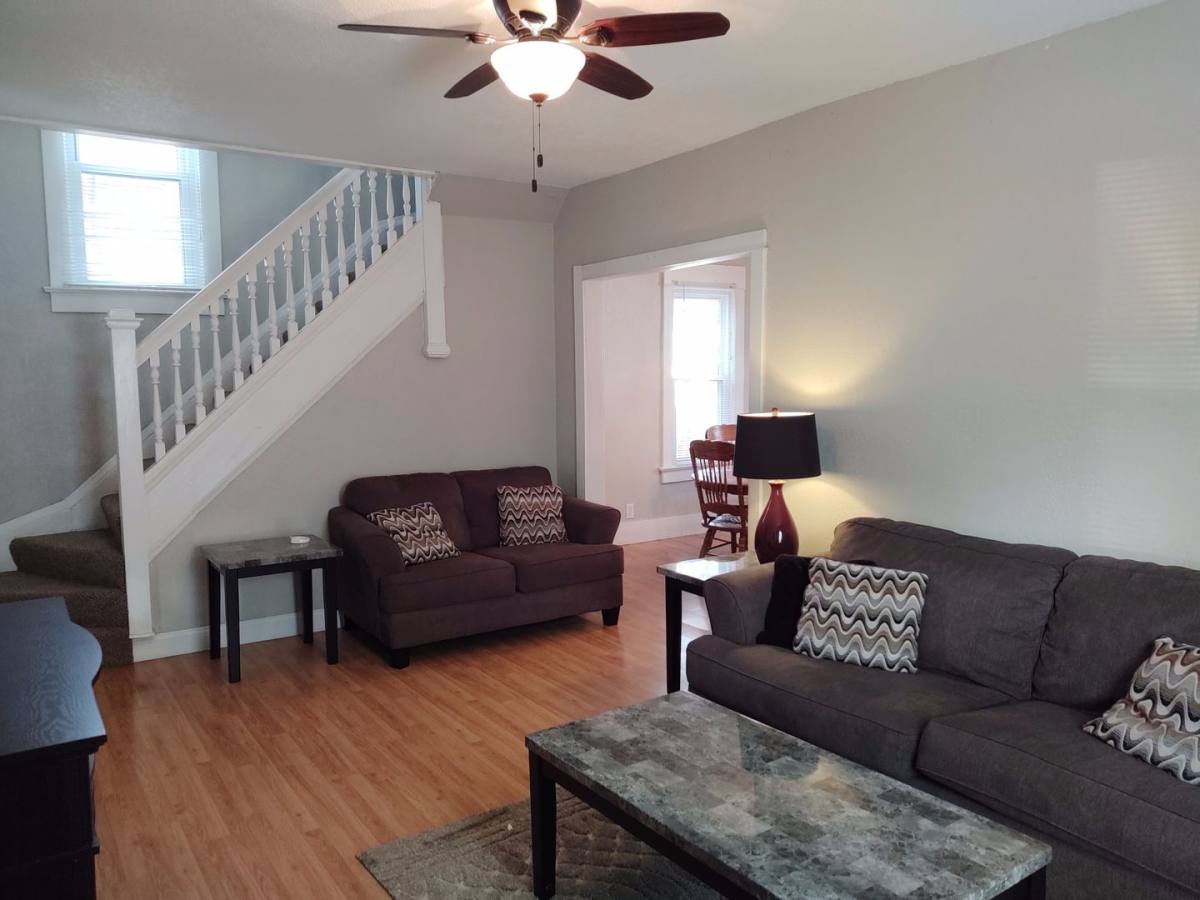 House for rent at 825 42nd St, Rock Island, IL 61201