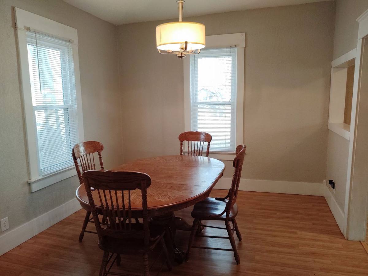House for rent at 825 42nd St, Rock Island, IL 61201