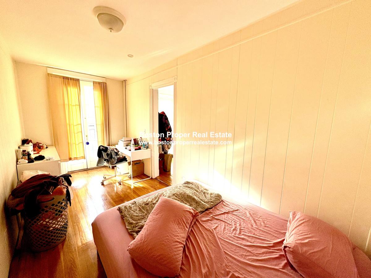 Apartment for rent at 455 Beacon St #6, Boston, MA 02115
