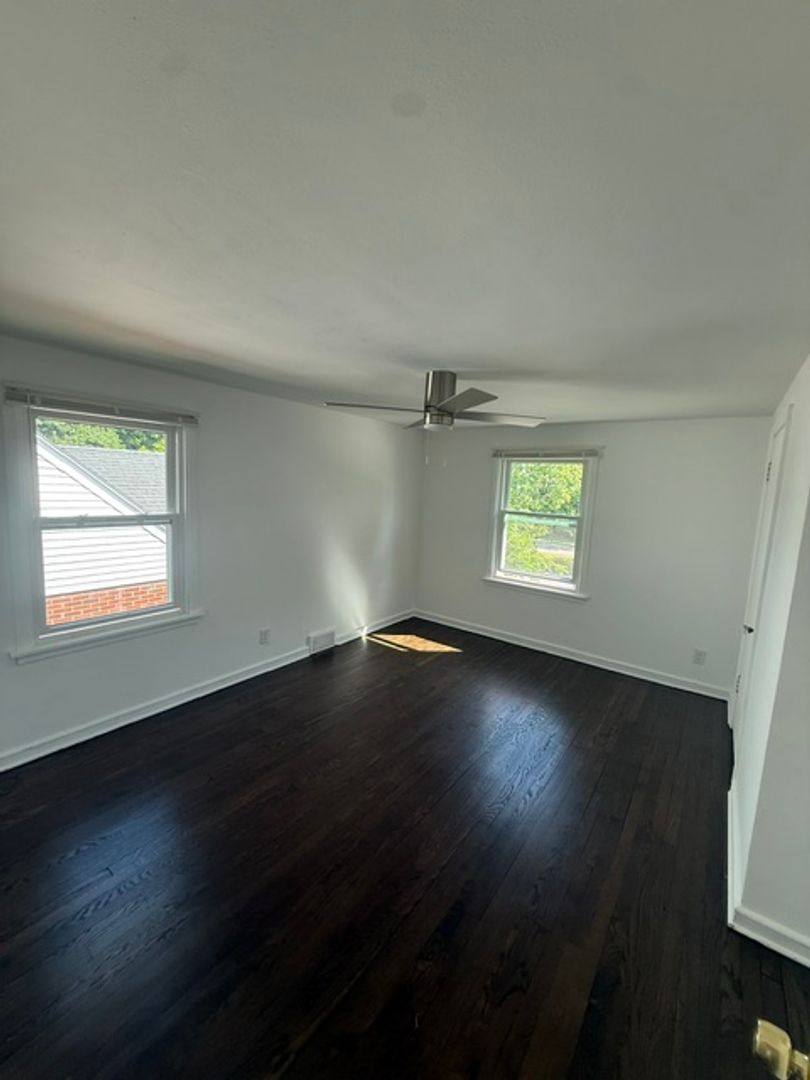Apartment for rent at 4619 W Fond Du Lac Ave, Milwaukee, WI 53216