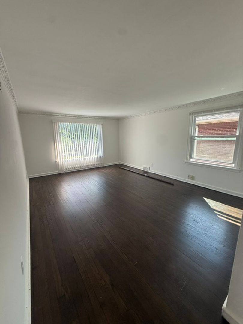 Apartment for rent at 4619 W Fond Du Lac Ave, Milwaukee, WI 53216