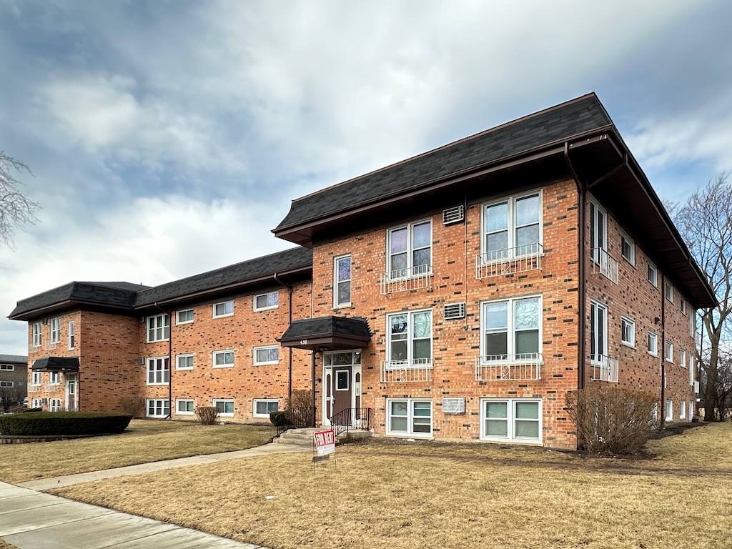Apartment for rent at 428 30 Stevens #P401, Addison, IL 60101