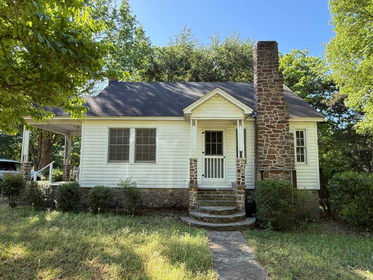 House for rent at 2109 Horne Town Rd, Polkton, NC 28135