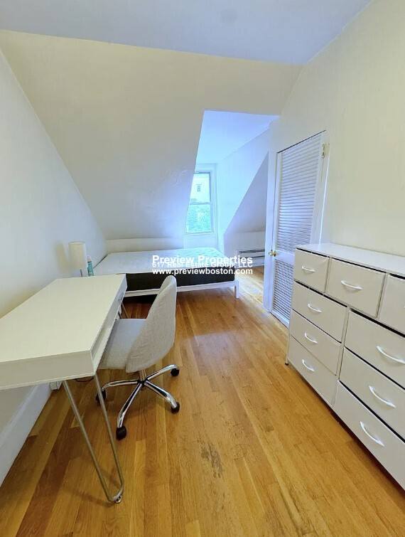Apartment for rent at 216 Freeman St #2P, Brookline, MA 02445