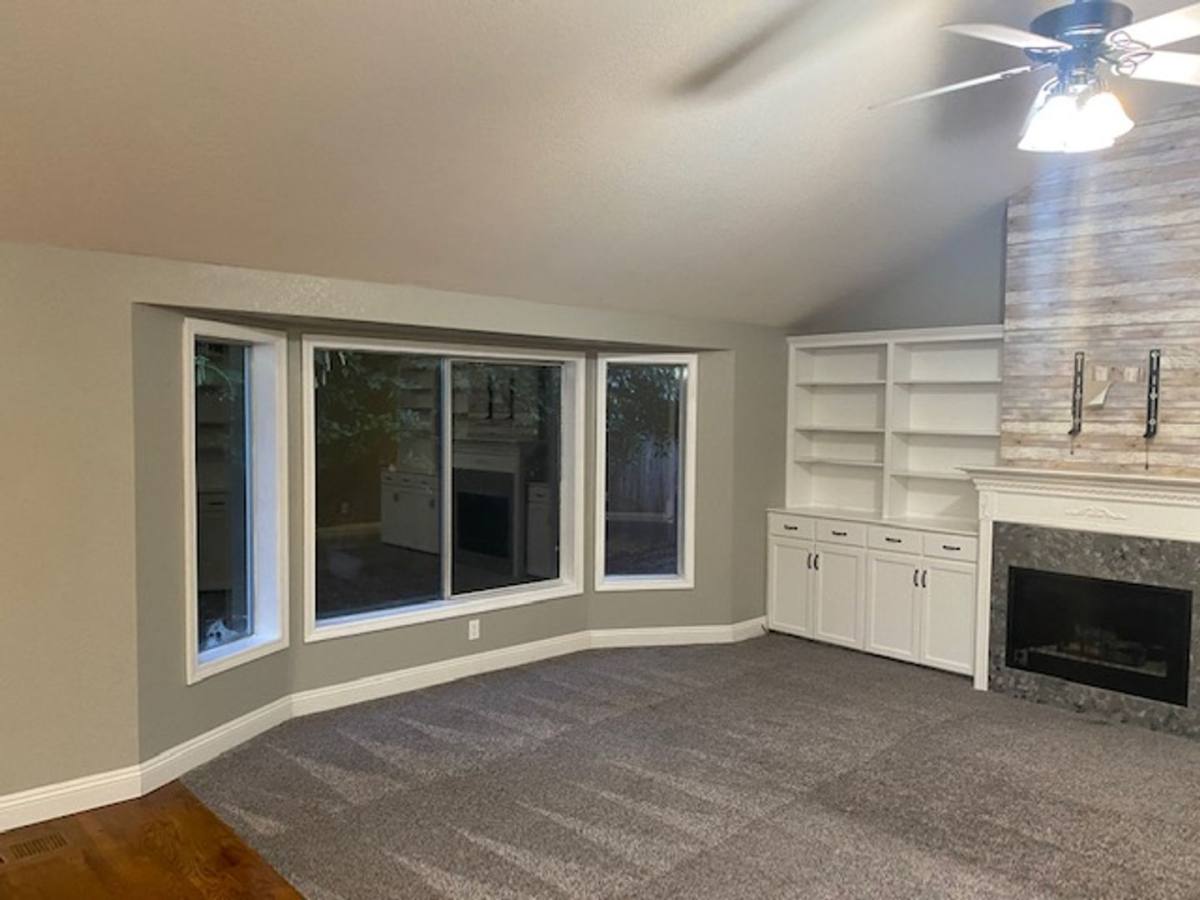 House for rent at 1364 Brook Court, Medford, OR 97504
