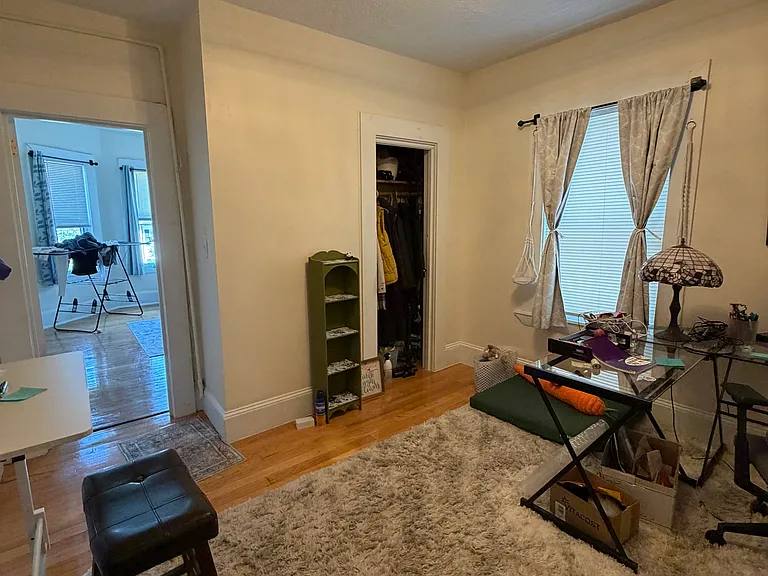 Apartment for rent at 4 Watson St #2L, Cambridge, MA 02139